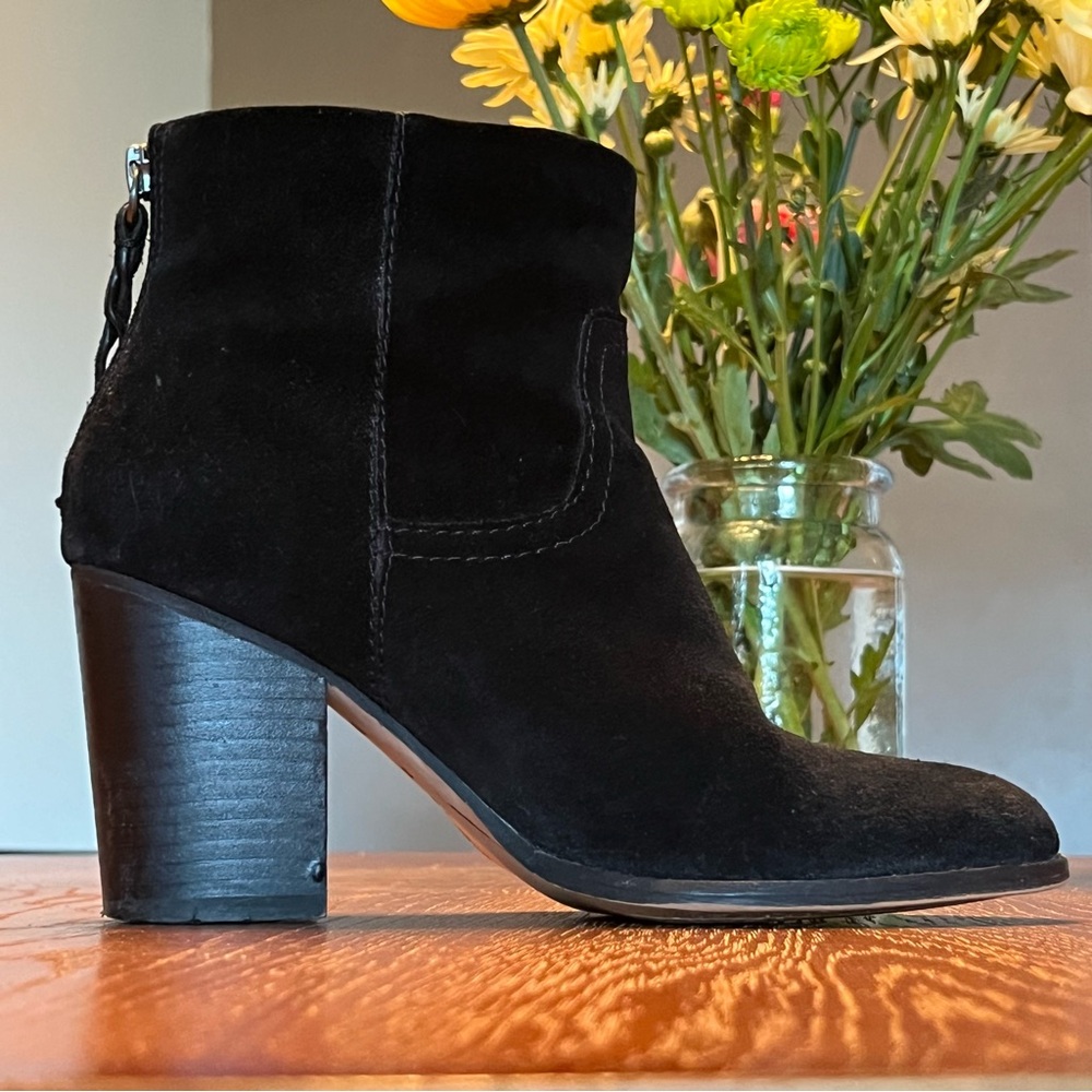 Splendid Black Suede Booties Size 6 1/2